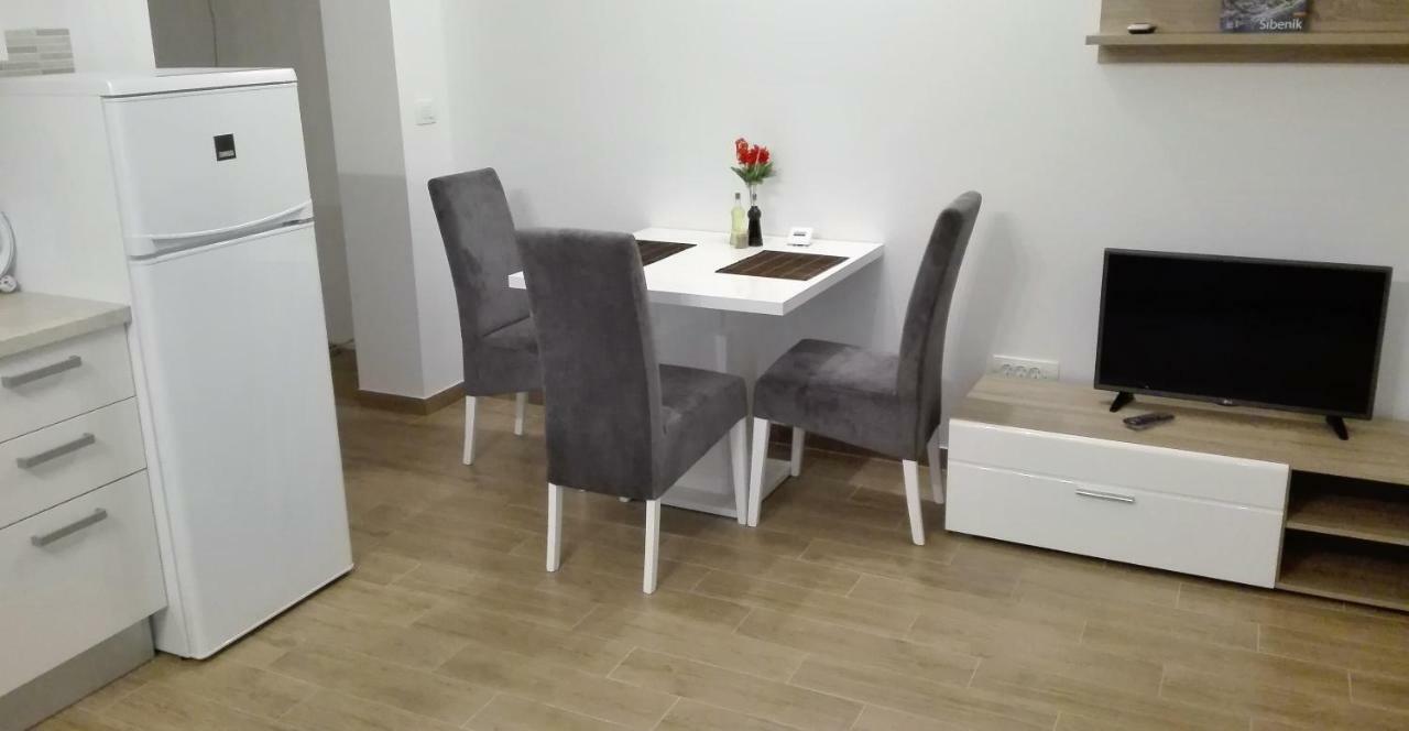 Sibenska Oaza Apartment Sibenik Luaran gambar